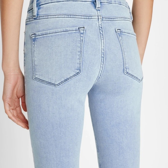 Revolve | Frame Denim | Le Crop Mini Boot Jeans (Size 26) - Picture 2 of 12